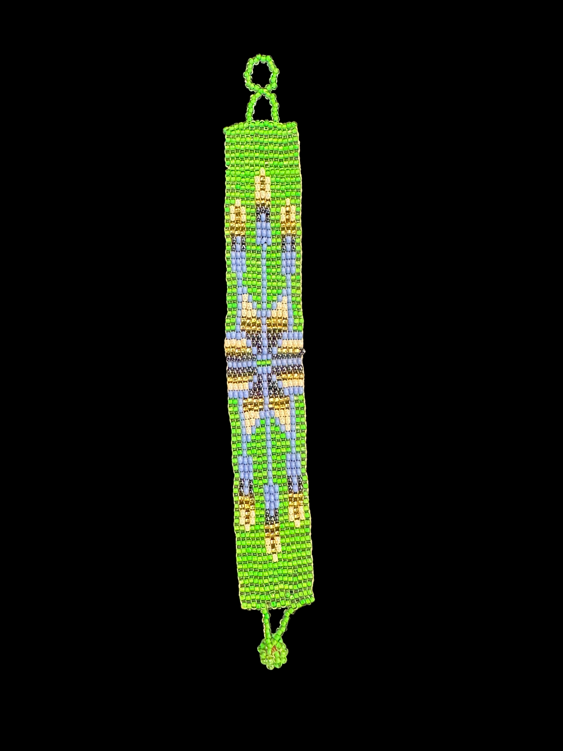 This beautiful hand-made Guatemalan accessory is a great addition to any jewelry collection! The bracelet boasts fun, vibrant colors inspired by the vibrant palette of the native culture. It's sure to turn heads with its unique design and beautiful hues. Add a bit of fun and excitement to your look with the Arrow Maya Design Bracelet!