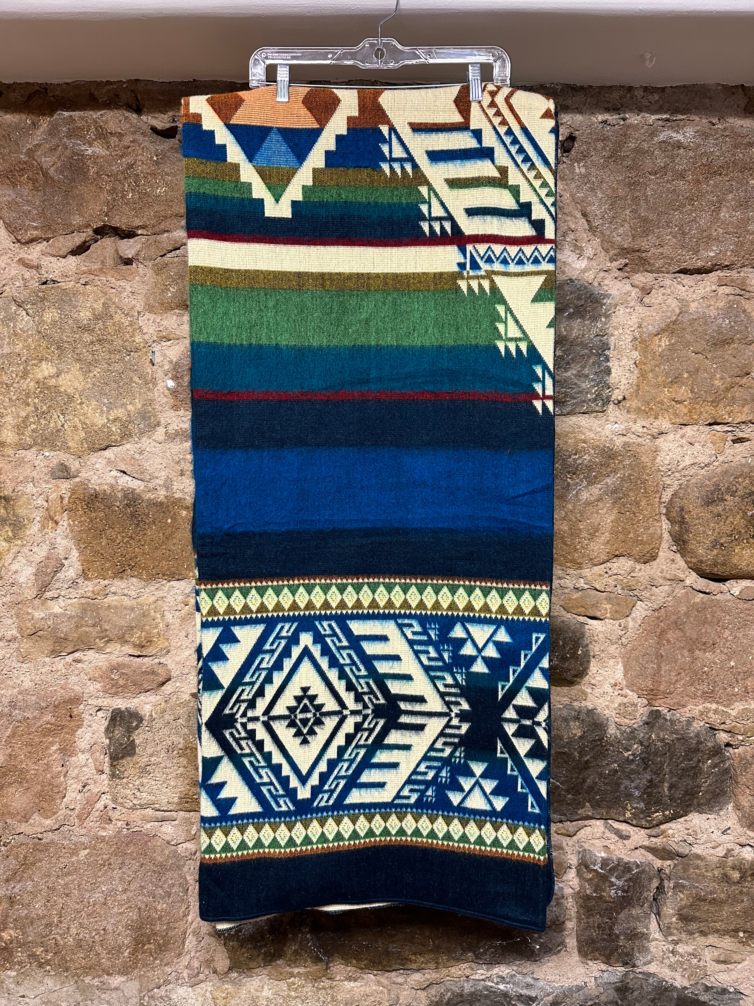 Rombo Design Wool Blanket